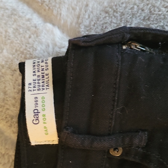 Gap skinny jeans - Picture 2 of 3
